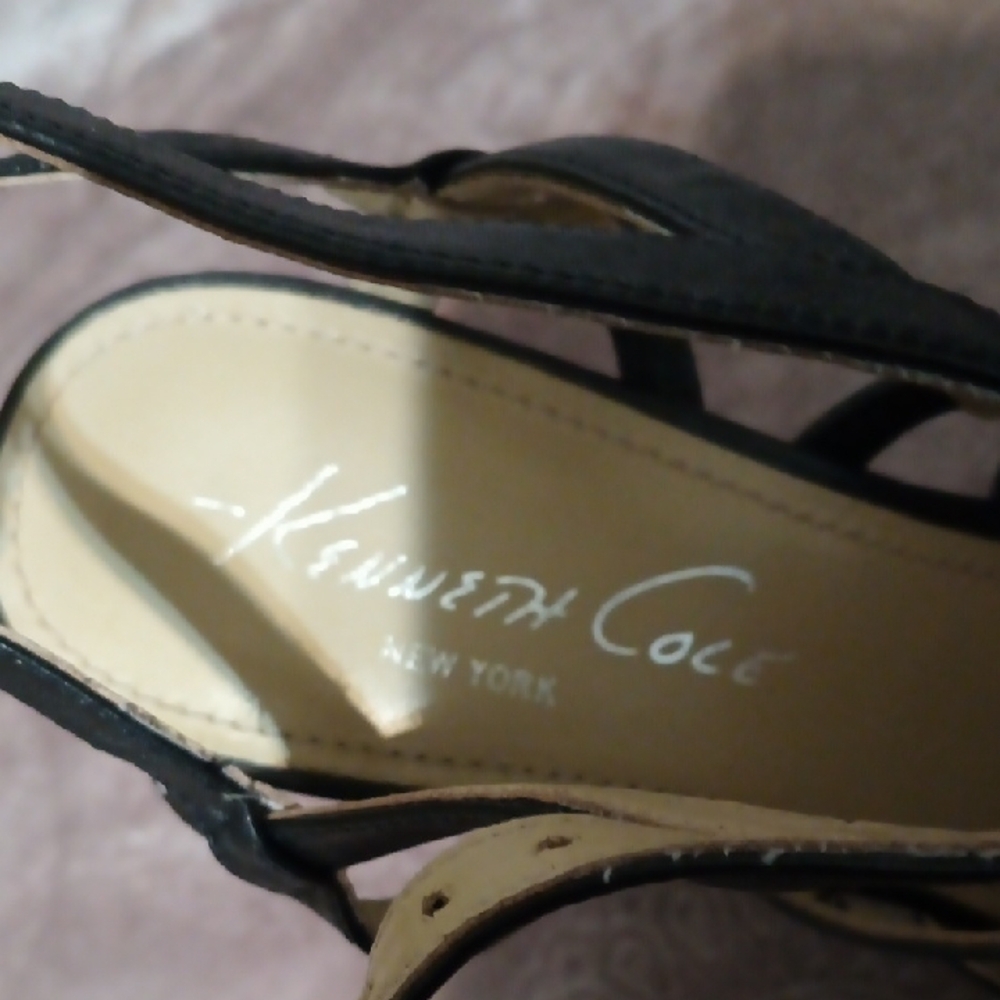 Kenneth Cole Creme Brulee Black Strappy Heels - Picture 3 of 7